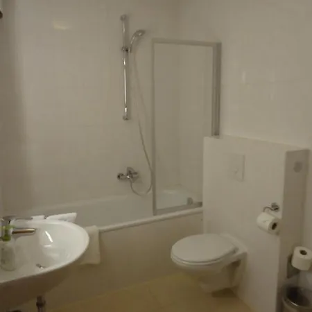 Btt Serviced Apartamento *
