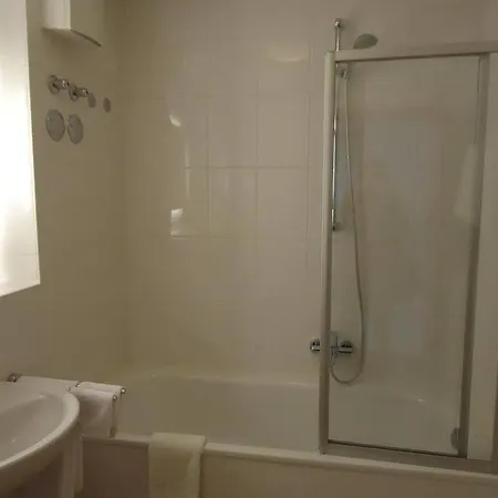 Btt Serviced Apartamento